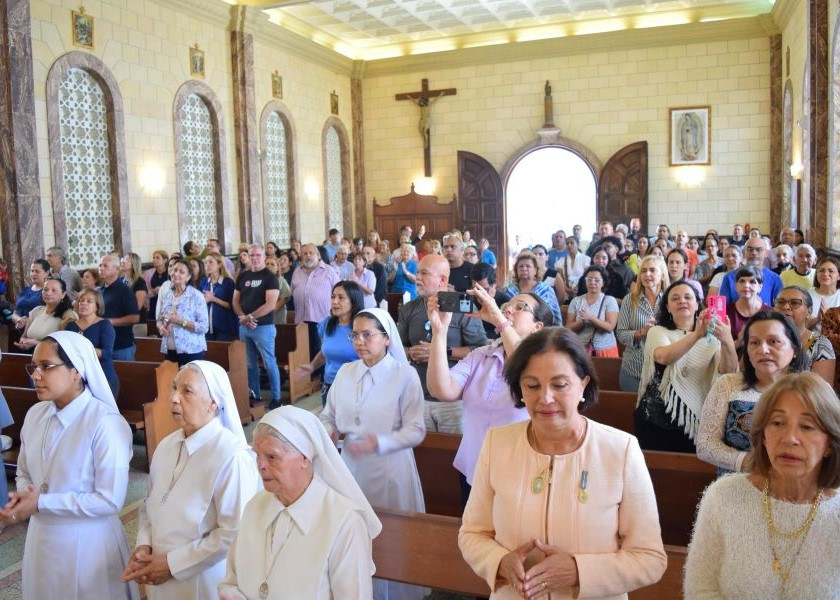 Misa en acción de gracias por la canonización de la Madre Carmen