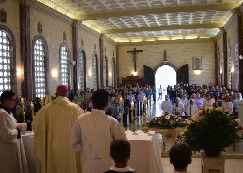 Misa en acción de gracias por la canonización de la Madre Carmen