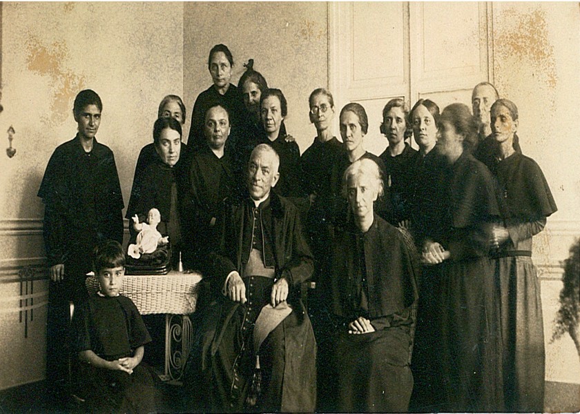 Carmen Rendiles es admitida como postulante