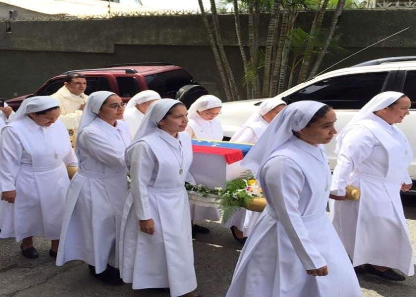 Madre Carmen: Traslado de las reliquias 