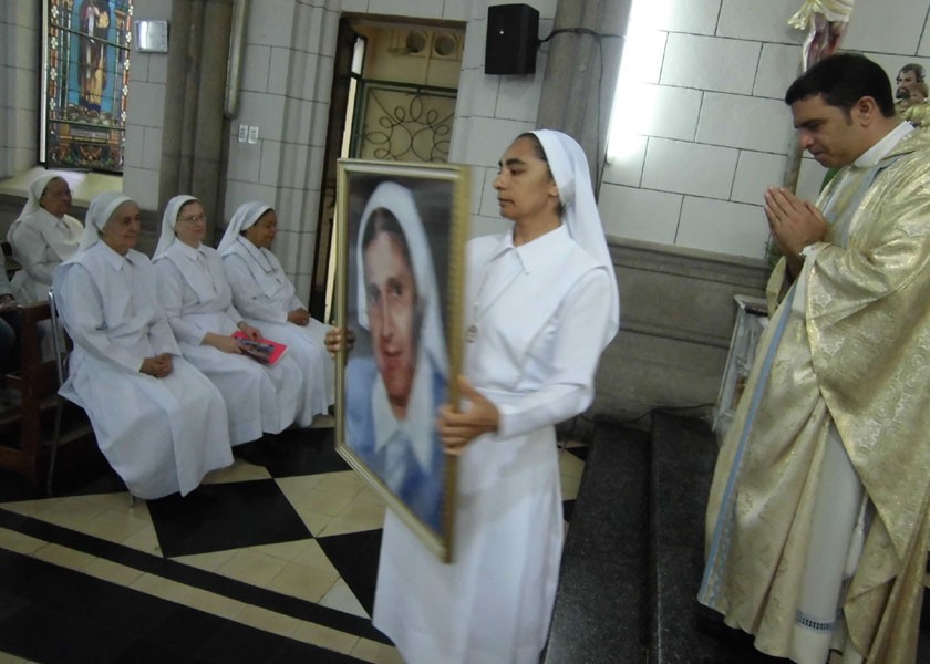 8 de septiembre, Conmemoración de los votos perpetuos de Madre Carmen