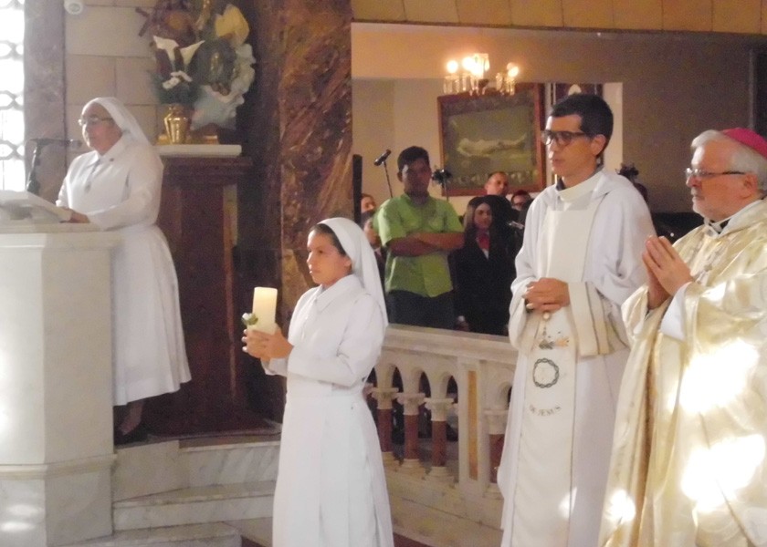 Misa en memoria del 41 aniversario de fallecimiento de Madre Carmen