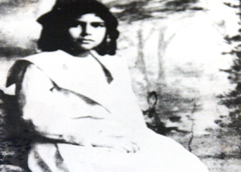 Primeros años Carmen Rendiles