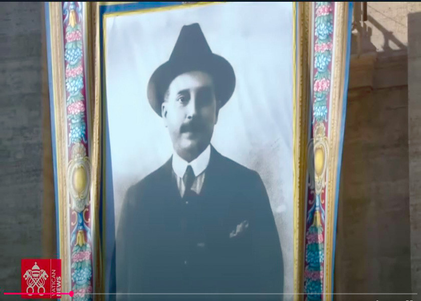 Santa Misa con Canonización 19 de octubre 2025 Papa León XIV