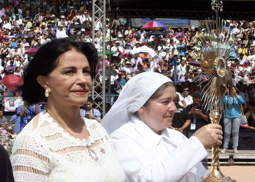 Ceremonia de Beatificacion Madre Carmen Rendiles