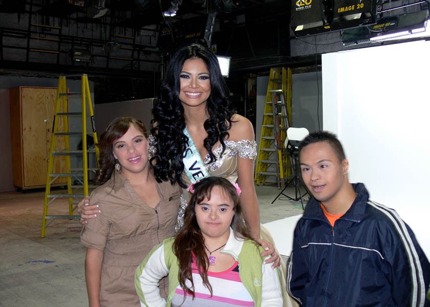 Grupo Madre Carmen tras de cámaras Calendario 2014